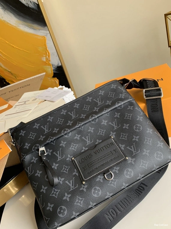Fake Louis Bags BAG VUITTON MESSENGER LOUIS 0812